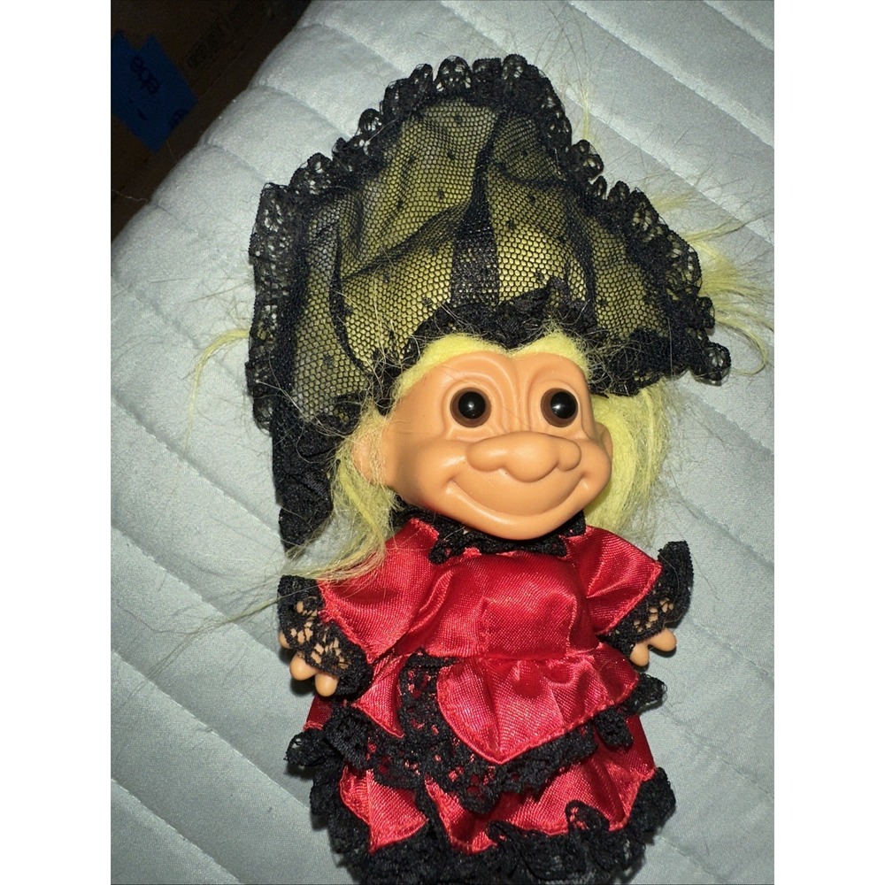 RUSS  4"‎ TROLL: MY LUCKY TROLL FROM SPAIN SENORITA GORGEOUS OUTFIT WITH ROSE